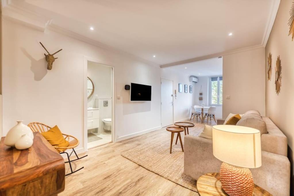 Appartement Neuf Centre Ville Et Plage A Proximite Saint-Raphaël エクステリア 写真